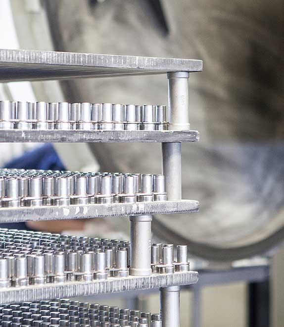 Met vacuümsolderen kunnen zeer hoogwaardige en hoogdragende verbindingen worden gerealiseerd die in veel gevallen superieur zijn aan gelaste verbindingen.