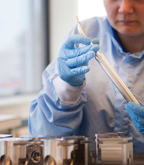 HD Brazing® is een door Aalberts Surface Technologies Eindhoven BV ontwikkeld proces op het gebied van hoge temperatuur/vacuüm solderen.